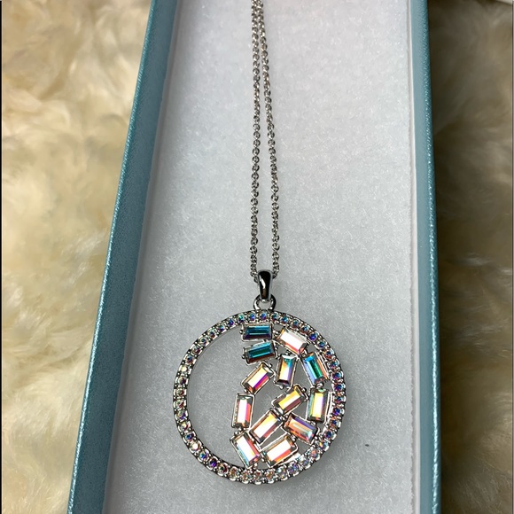 New by Touchstone Crystal “Break the Ice Pendant” - Picture 3 of 6